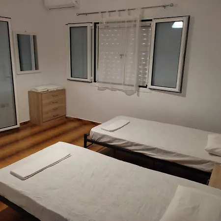 Apartman Steve Áno Garoúna