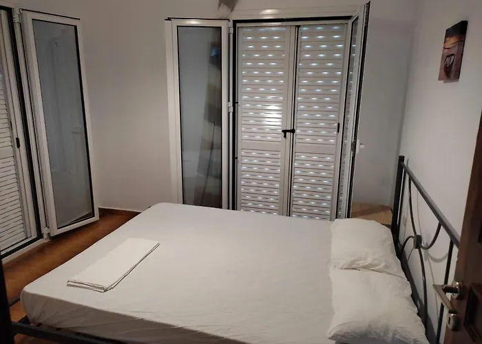 Steve Apartament Áno Garoúna